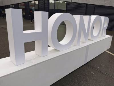 Honor _ logo _ Foto MBJ SmartLife.jpg Honor _ logo _ Foto MBJ SmartLife.jpg